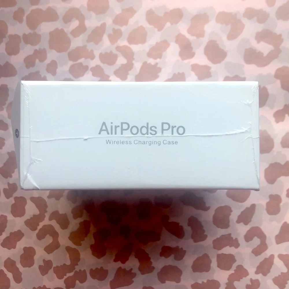 Brand New Apple AirPods Pro with Charging Case - Picture 4 of 5